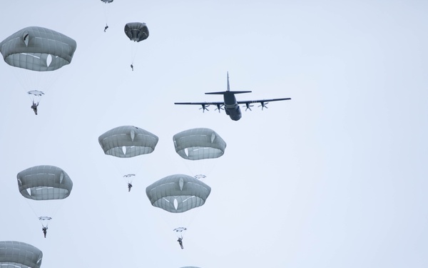 Paratroopers from the 173rd Airborne Brigade conduct a routine jump in Aviano