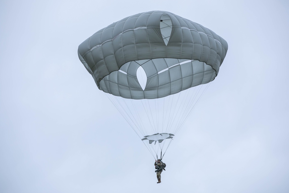 Paratroopers from the 173rd Airborne Brigade conduct a routine jump in Aviano