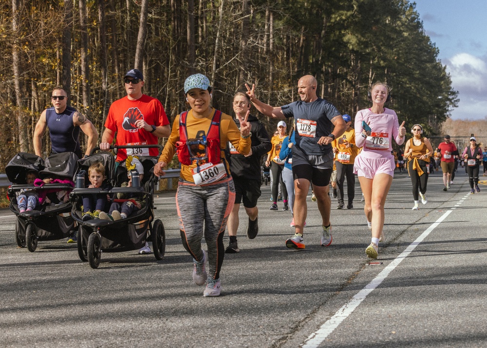 Turkey Trot Virginia 2024 Carmen Joella