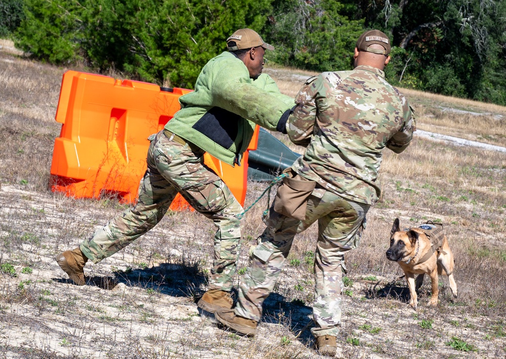 Eglin Air Force Base hosts, Argentine Air Force Academy tour