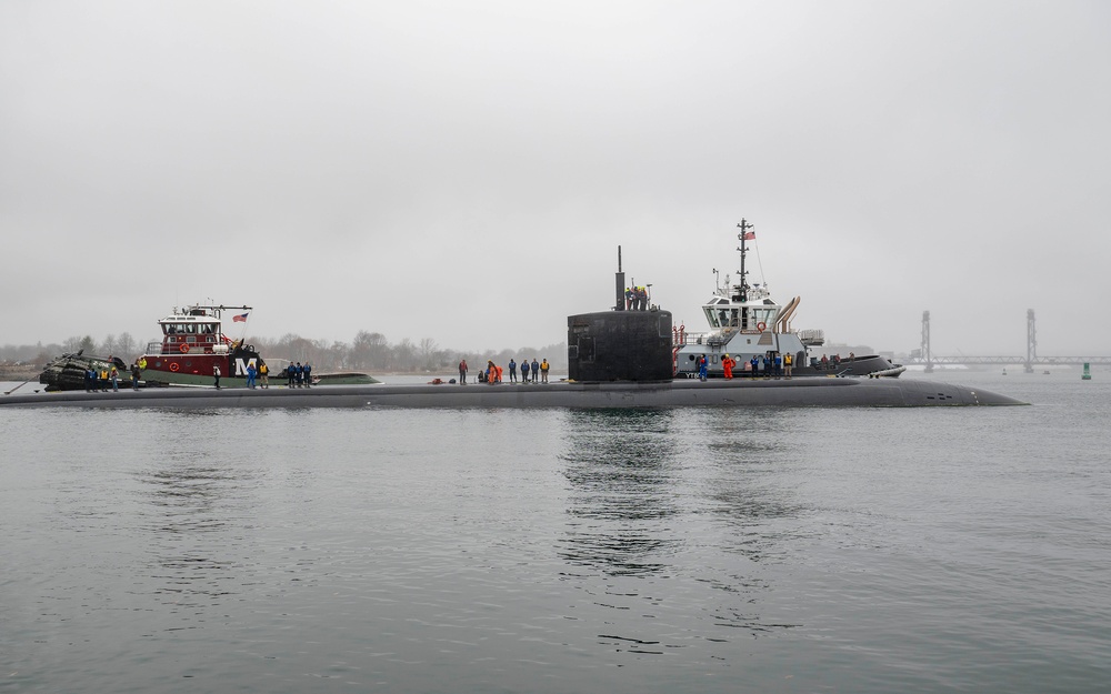 USS Hampton (SSN 767) Arrives at Portsmouth Naval Shipyard