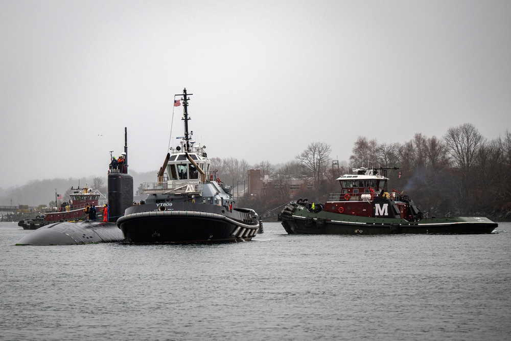 USS Hampton (SSN 767) Arrives at Portsmouth Naval Shipyard