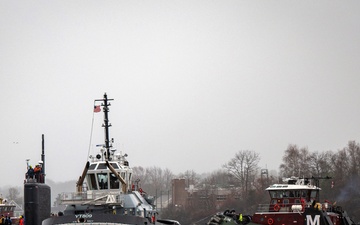 USS Hampton (SSN 767) Arrives at Portsmouth Naval Shipyard