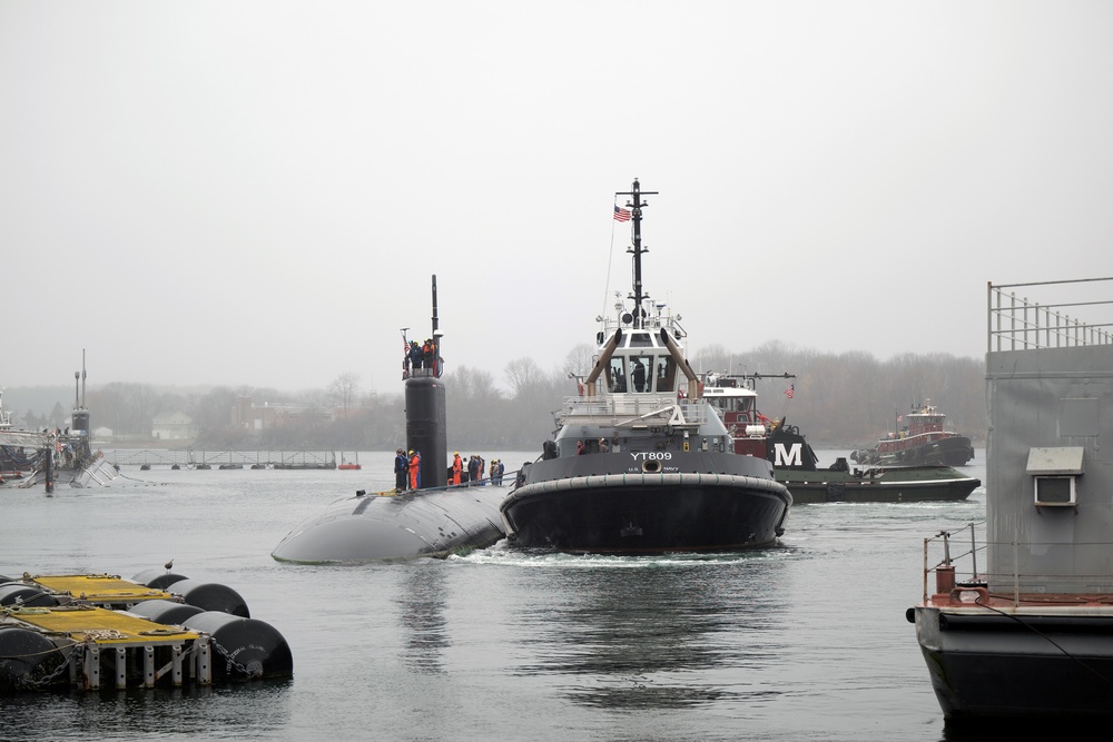 USS Hampton (SSN 767) Arrives at Portsmouth Naval Shipyard