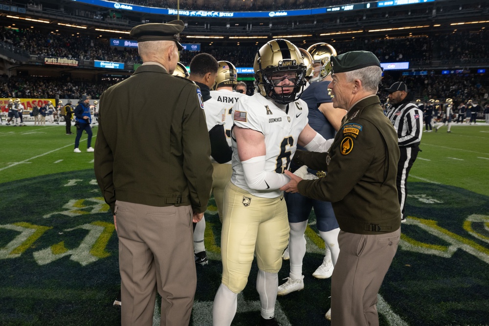 USSOCOM Commander Honorary Captain for &quot;Shamrock Series&quot;