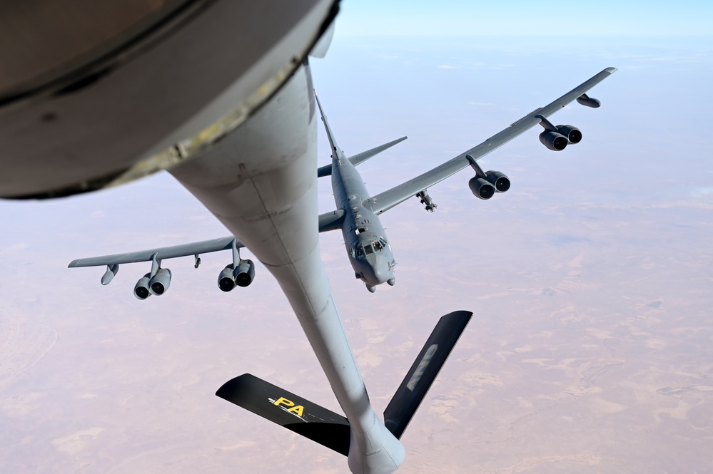 U.S. B-52H, F-15Es conduct patrols in support of OIR