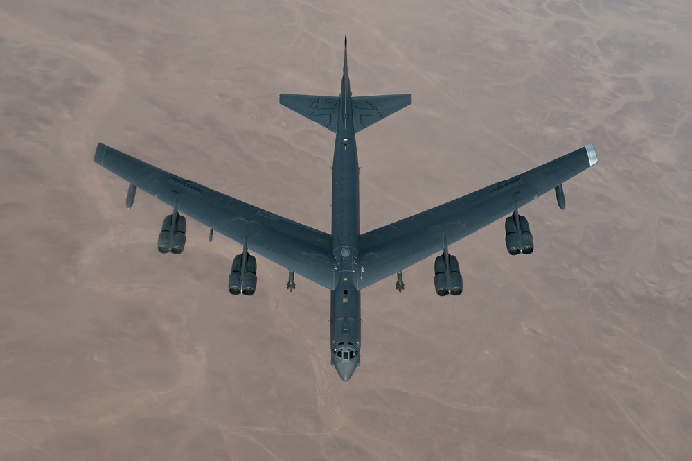 U.S. B-52H, F-15Es conduct patrols in support of OIR