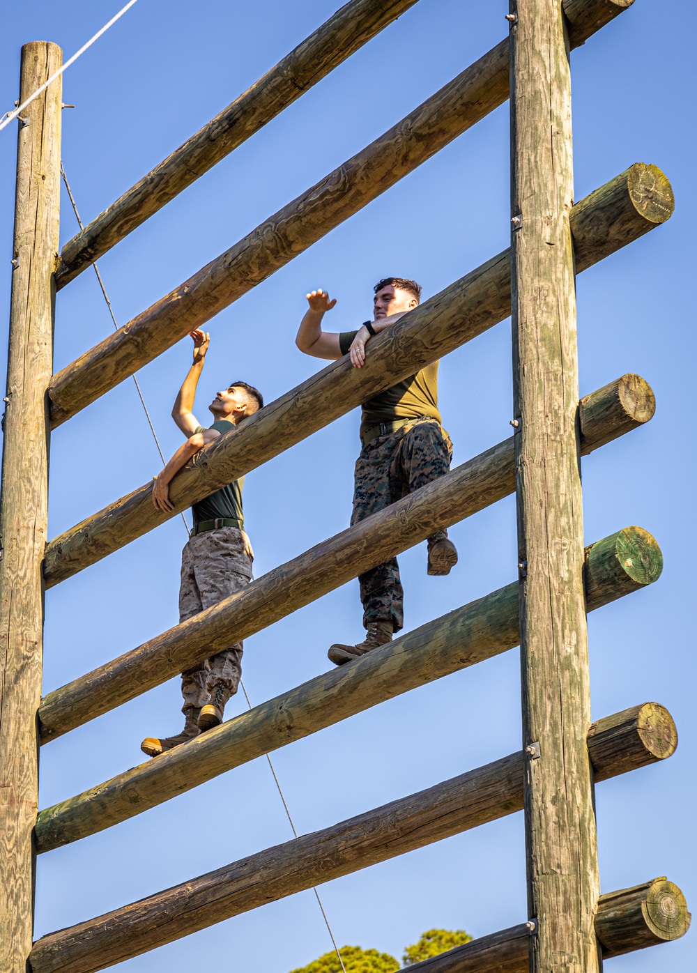 MAG-31 NCOs complete Confidence Course