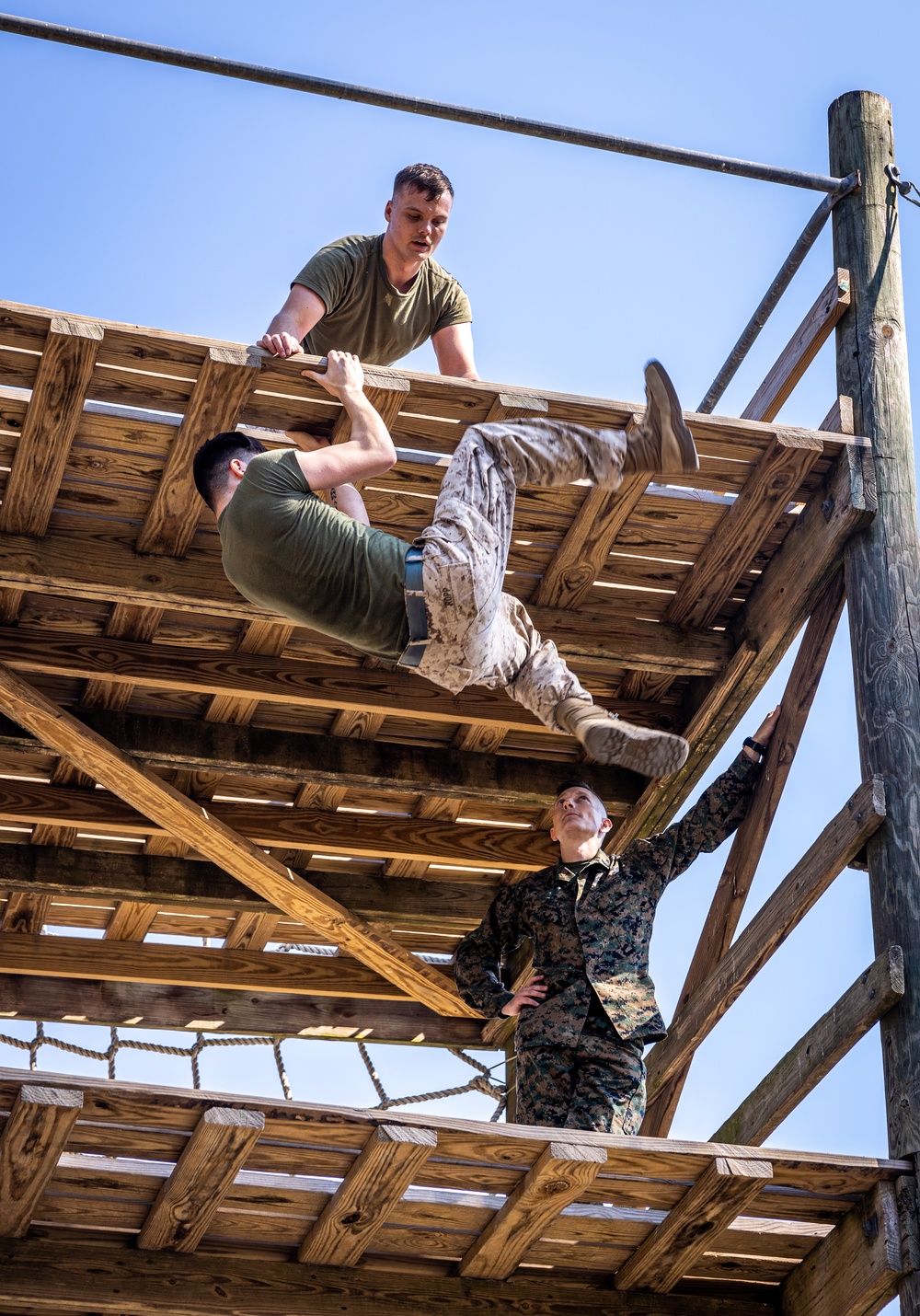 MAG-31 NCOs complete Confidence Course