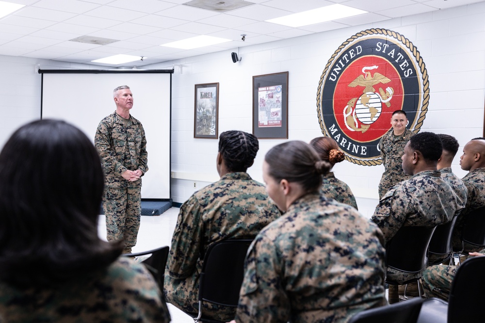 Commandant, Gen. Smith, Visits NAS Meridian