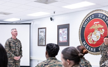 Commandant, Gen. Smith, Visits NAS Meridian