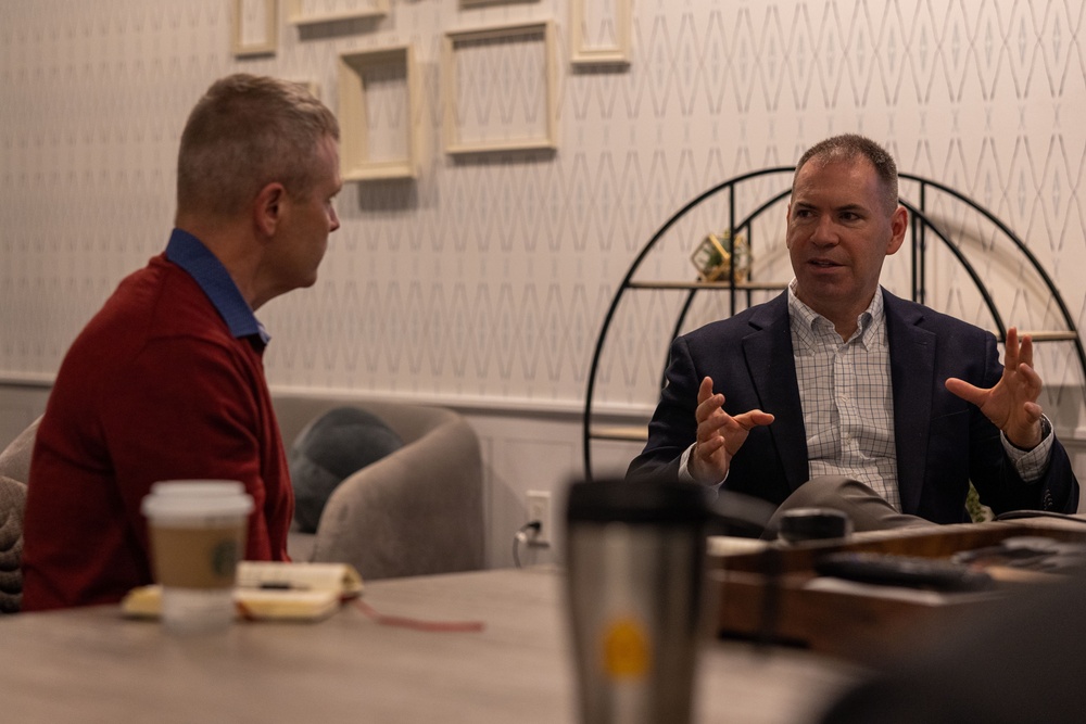 SES Aaron Tooke meets with MIU leadership