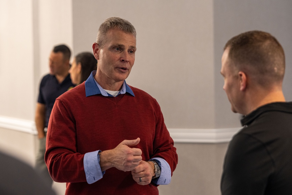 SES Aaron Tooke meets with MIU leadership