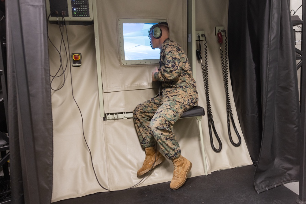 KC-130J Fleet Replacement Detachment utilizes KC-130J simulator