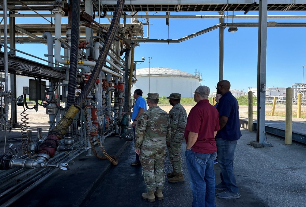 DLA Energy Americas visits Gulf Coast: Strengthening ties with industry partners