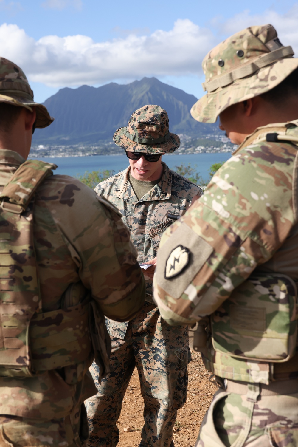 3rd LCT Conducts Simulated Close Air Support Exercise