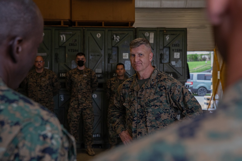 Assistant Commandant of the Marine Corps Visits 3rd Marine Logistics Group