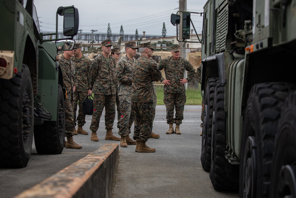 Assistant Commandant of the Marine Corps Visits 3rd Marine Logistics Group