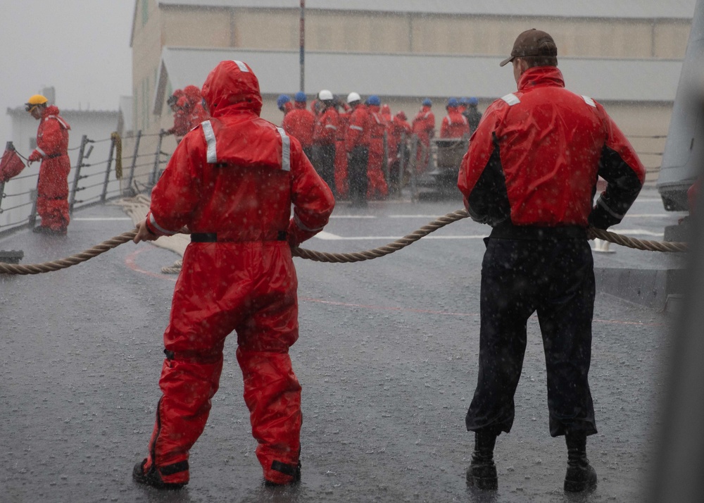 USS Higgins Conducts Sea-and-Anchor Evolution