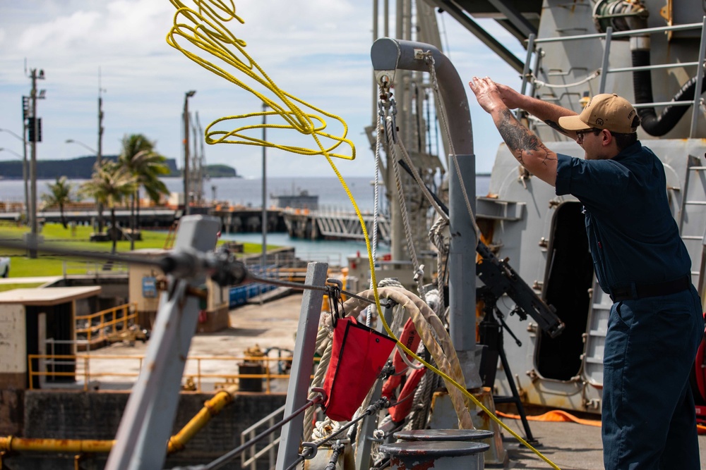 USS Higgins Conducts Sea-And-Anchor Evolution