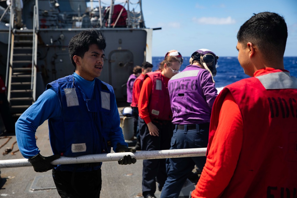 USS Higgins Conducts Flight Operations