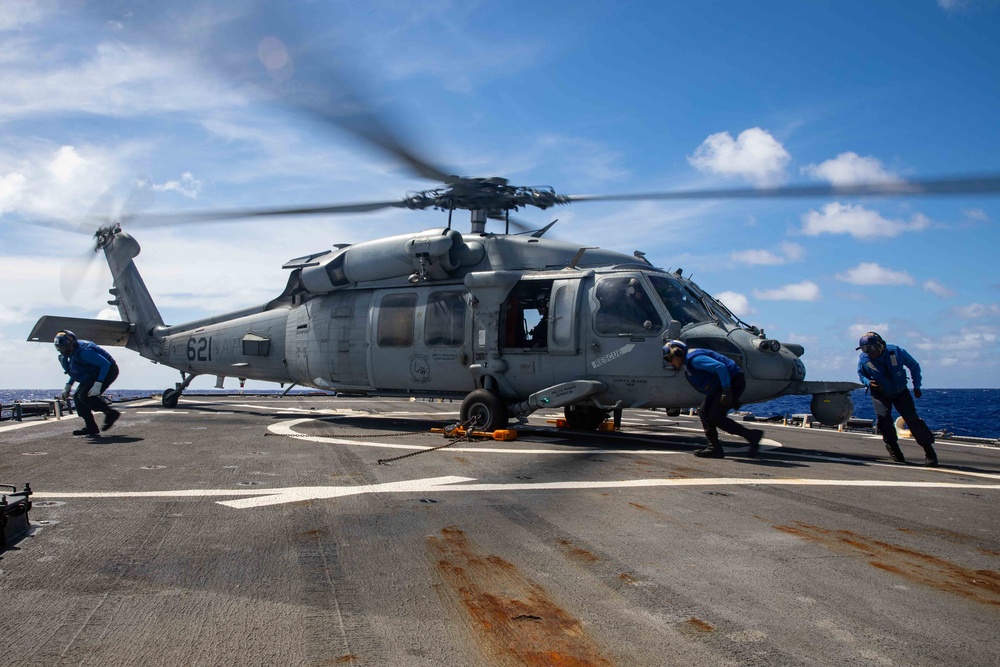 USS Higgins Conducts Flight Operations