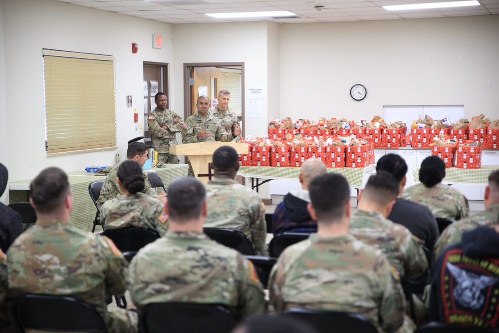 USAG Daegu and 19th ESC Unite to Provide Thanksgiving Support for Soldiers and Families