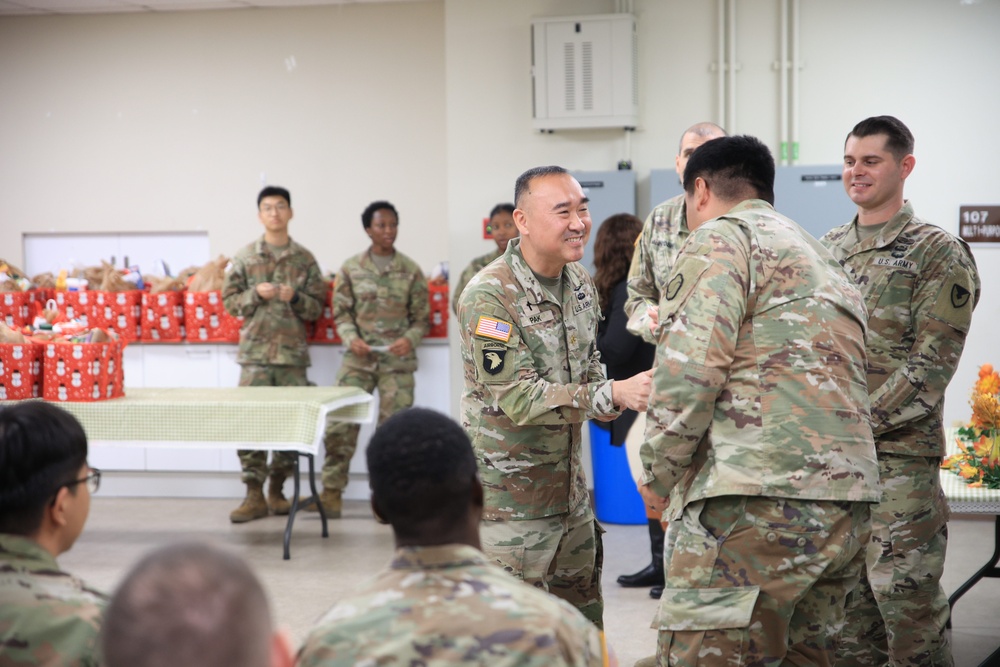 USAG Daegu and 19th ESC Unite to Provide Thanksgiving Support for Soldiers and Families