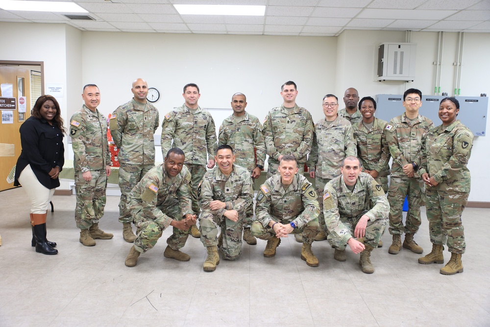 USAG Daegu and 19th ESC Unite to Provide Thanksgiving Support for Soldiers and Families