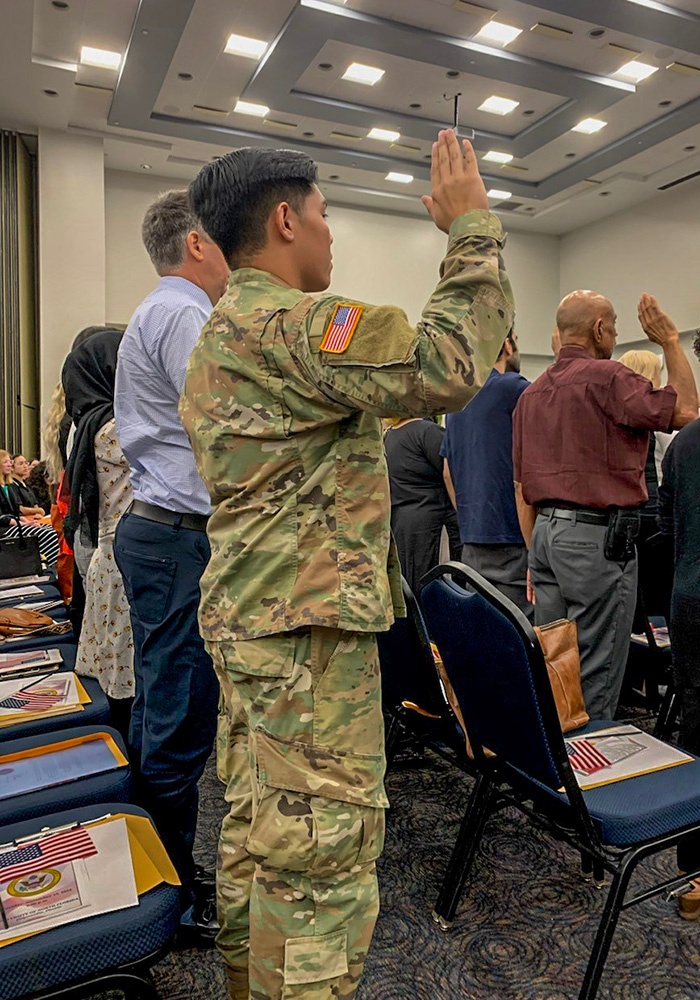 Florida Army National Guard Soldier becomes U.S. citizen