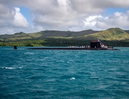 USS Minnesota Arrives in Guam