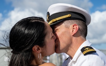 USS Minnesota Arrives in Guam