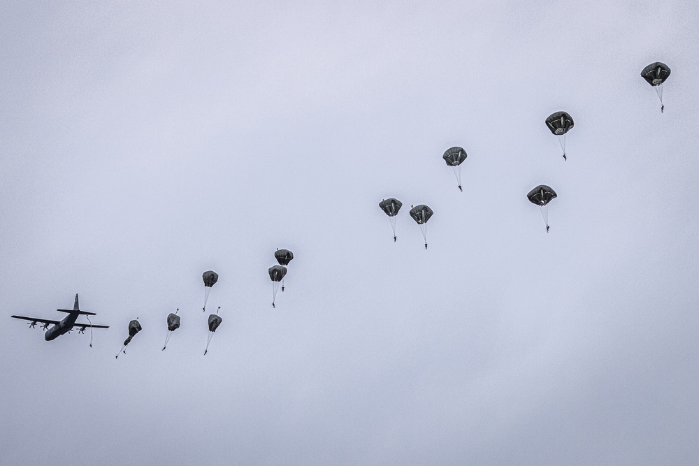 Paratroopers from the 173rd Airborne Brigade conduct a routine jump in Aviano