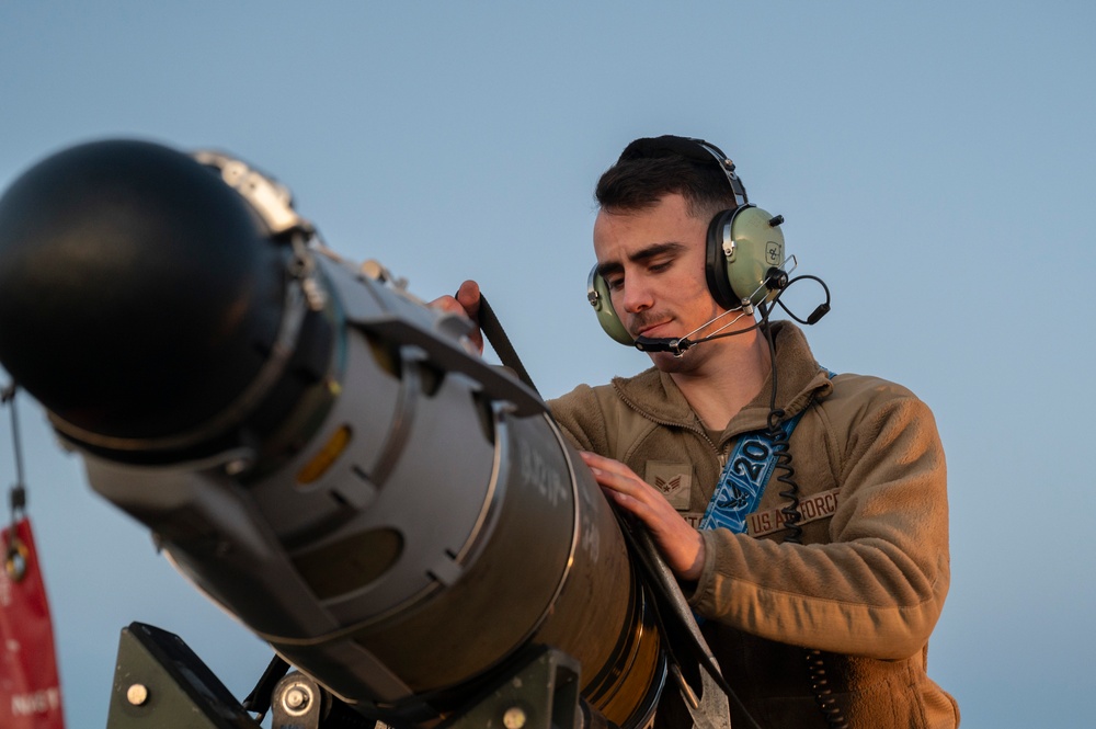 20EBS Airmen load weapons for BTF missions