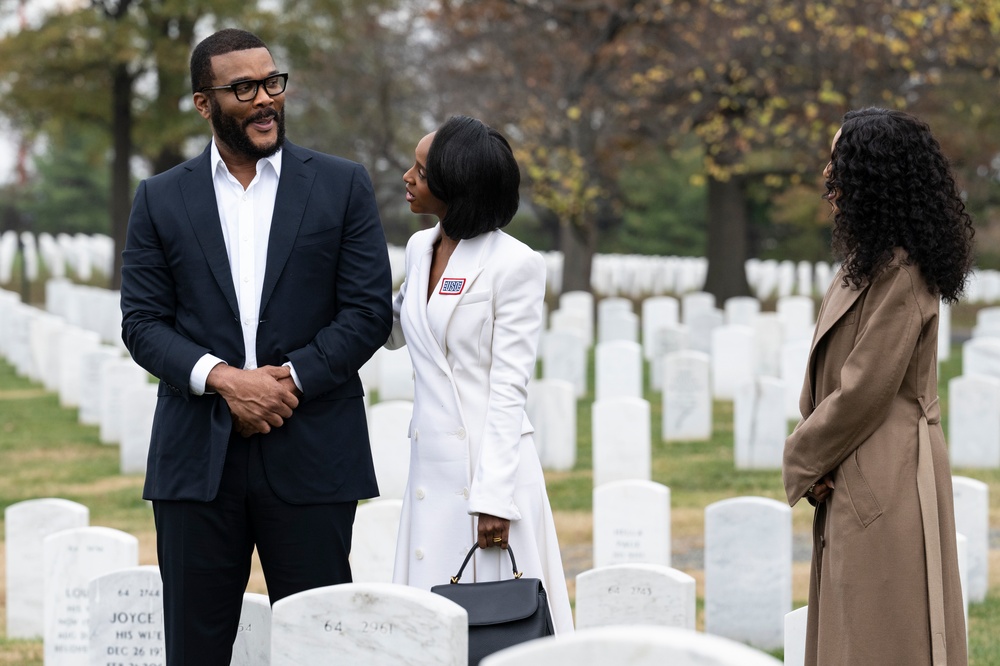 USO Visit to ANC Pays Respect to 6888th Central Postal Battalion