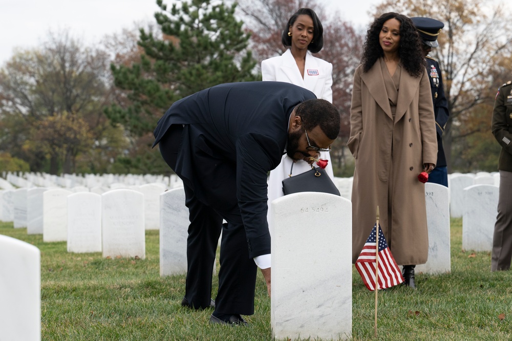 USO Visit to ANC Pays Respect to 6888th Central Postal Battalion