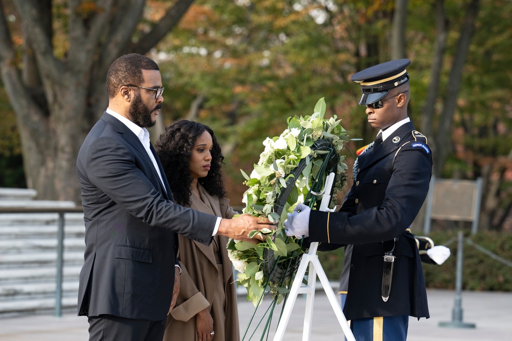 USO Visit to ANC Pays Respect to 6888th Central Postal Battalion