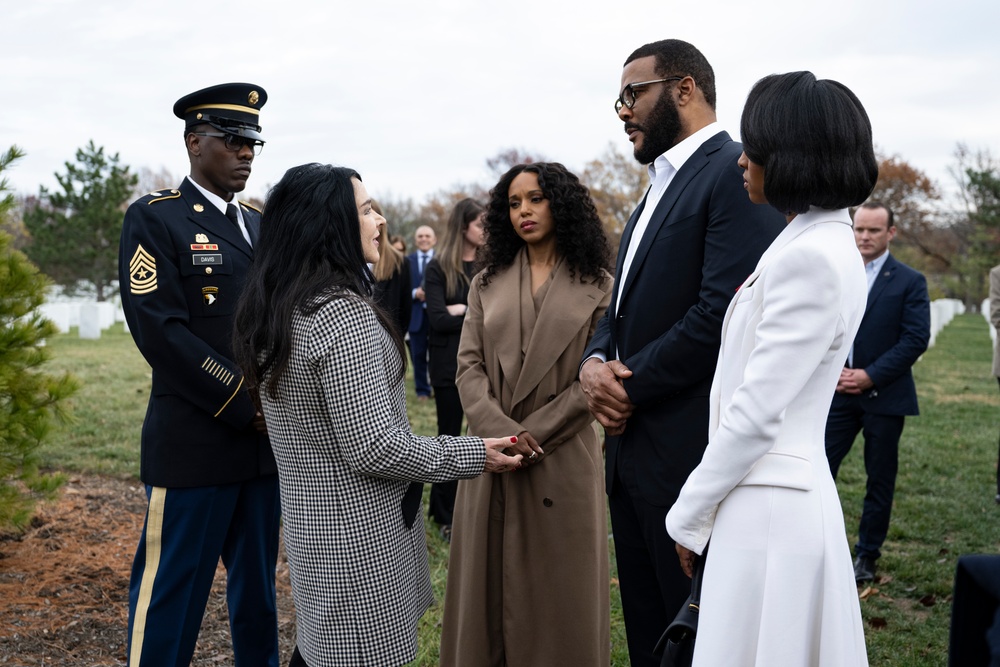 USO Visit to ANC Pays Respect to 6888th Central Postal Battalion