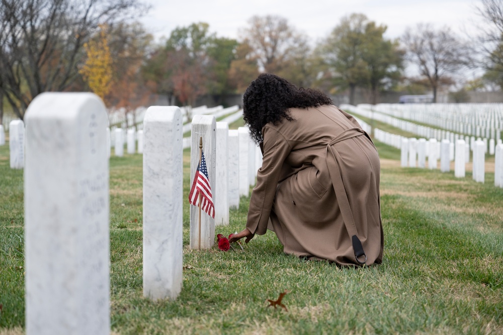 USO Visit to ANC Pays Respect to 6888th Central Postal Battalion