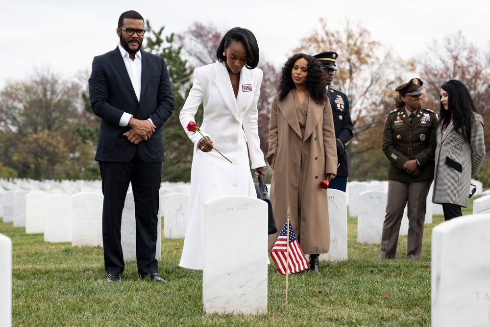 USO Visit to ANC Pays Respect to 6888th Central Postal Battalion