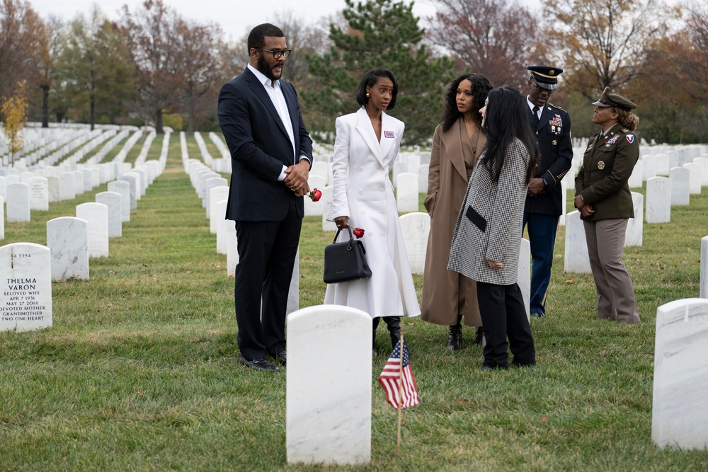 USO Visit to ANC Pays Respect to 6888th Central Postal Battalion