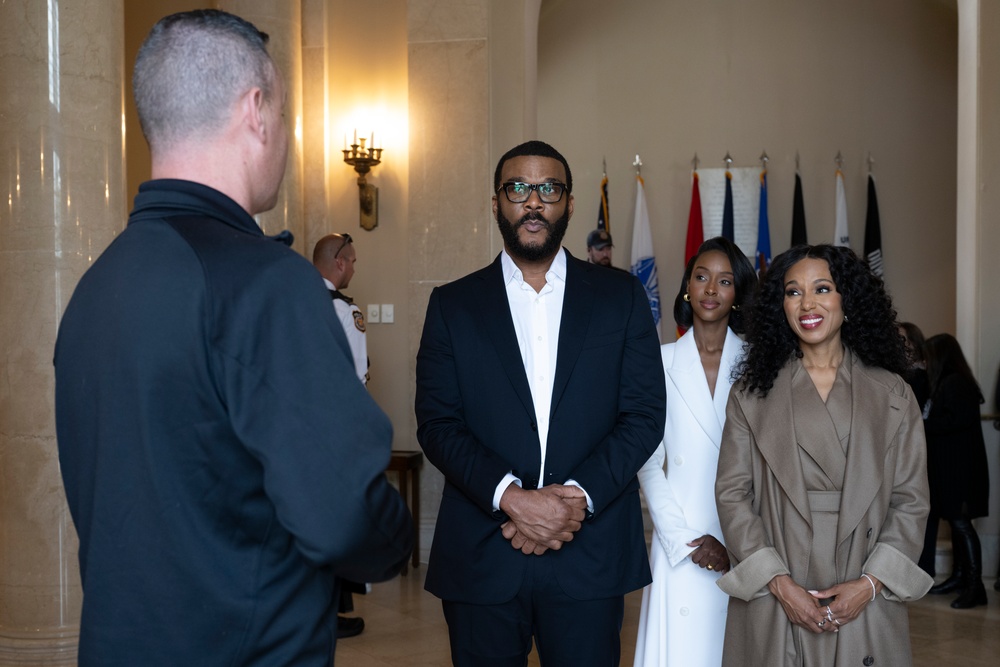 USO Visit to ANC Pays Respect to 6888th Central Postal Battalion