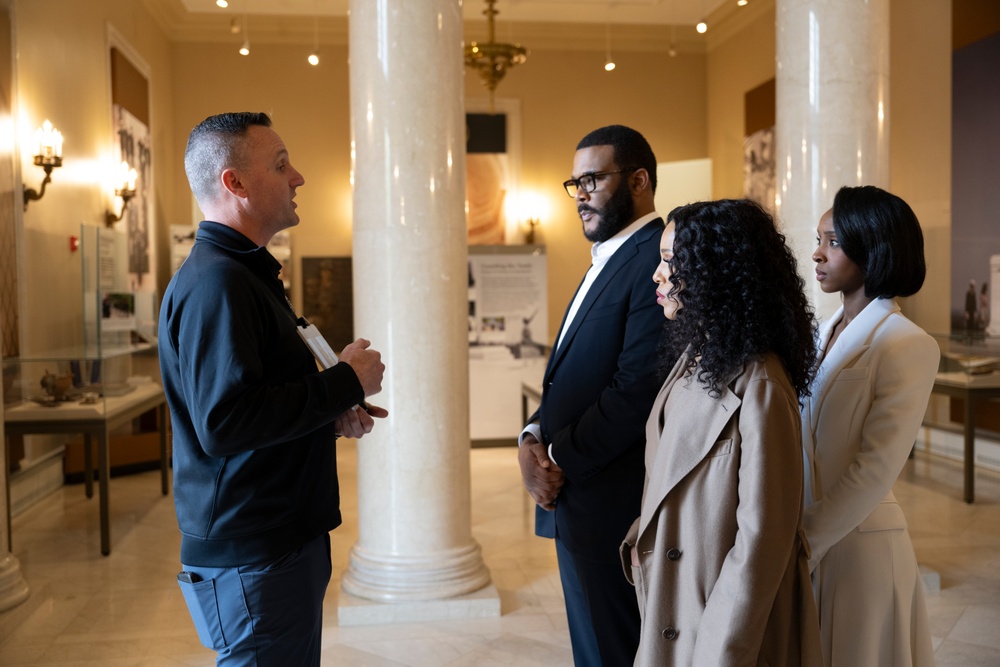 USO Visit to ANC Pays Respect to 6888th Central Postal Battalion