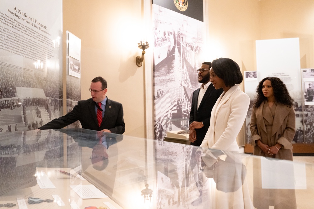 USO Visit to ANC Pays Respect to 6888th Central Postal Battalion