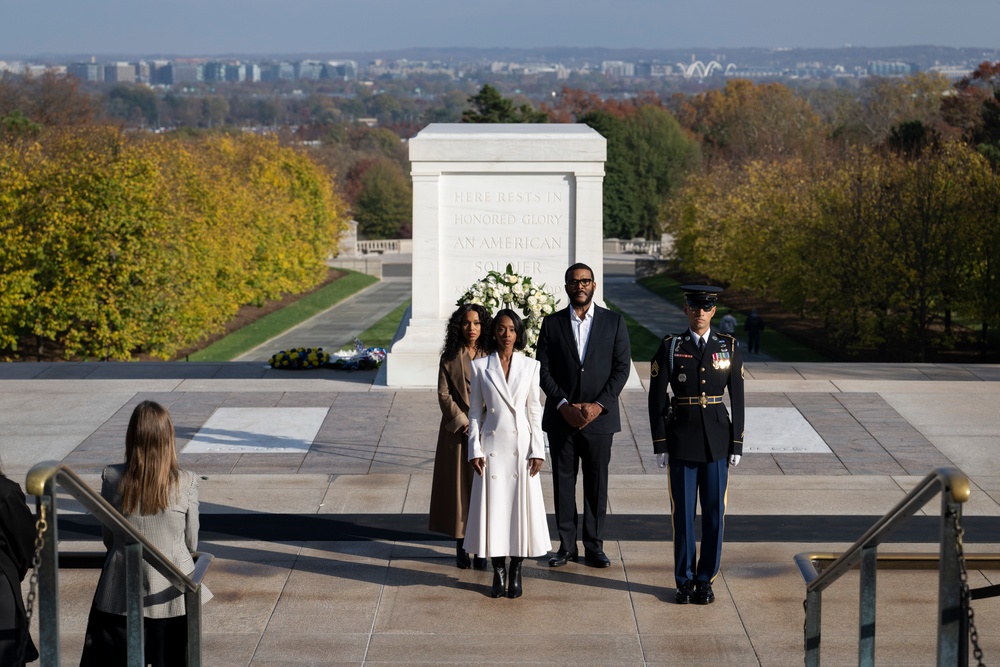 USO Visit to ANC Pays Respect to 6888th Central Postal Battalion