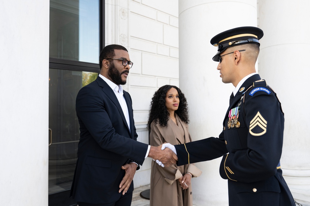 USO Visit to ANC Pays Respect to 6888th Central Postal Battalion