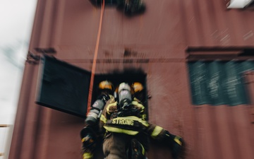 No Man Left Behind - Marine Corps Fire and Rescue Survival Course