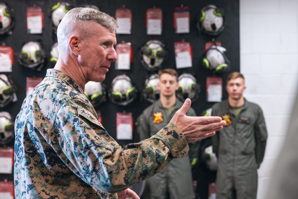 Commandant, Gen. Smith, Thanks HMX-1