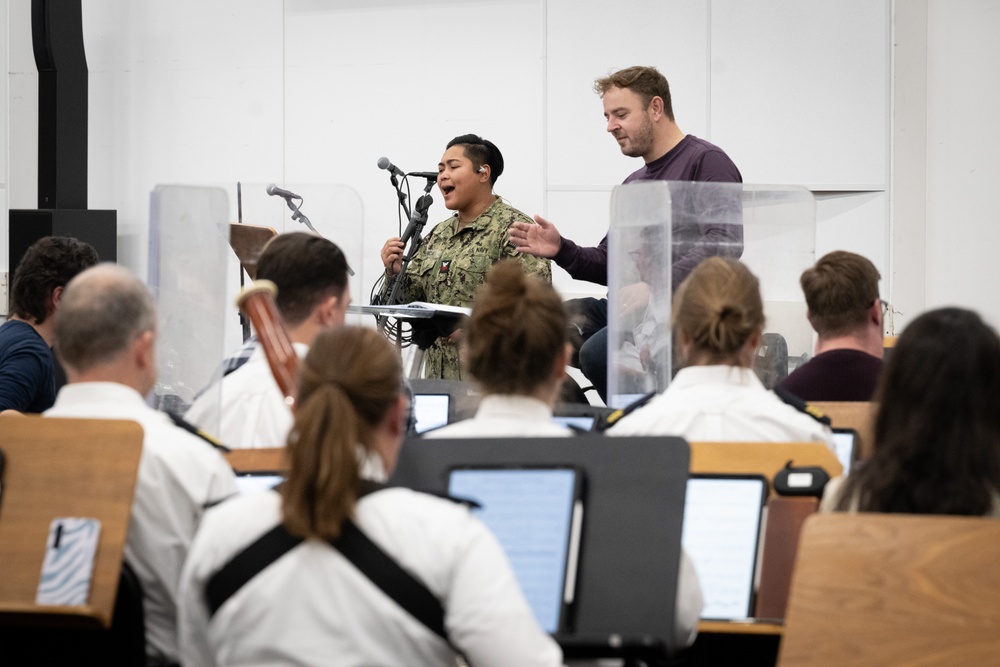 Navy vocalist strengthens ties with allies through music