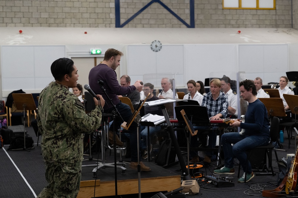 Navy vocalist strengthens ties with allies through music